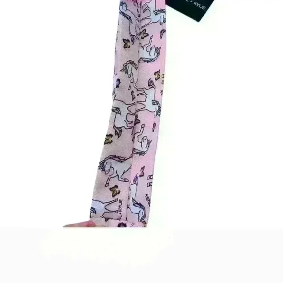 Kendall & Kylie Pink Rainbow Unicorn Zipper Case makeup bag travel bag new - Picture 5 of 8